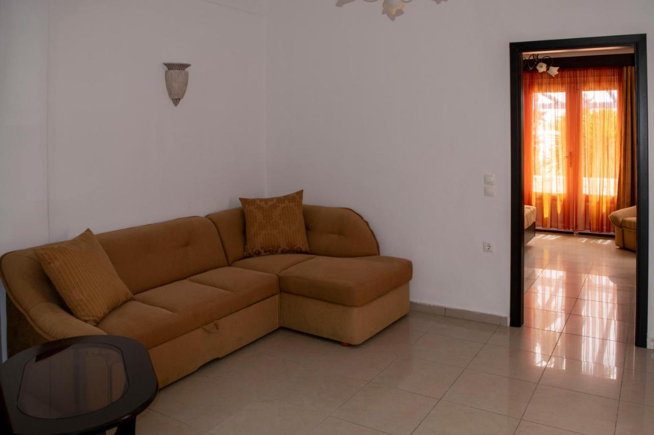 Giannoulaki Hotel